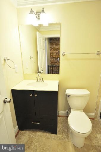 136 N Ellwood Ave, Baltimore, MD 21224 - photo 3
