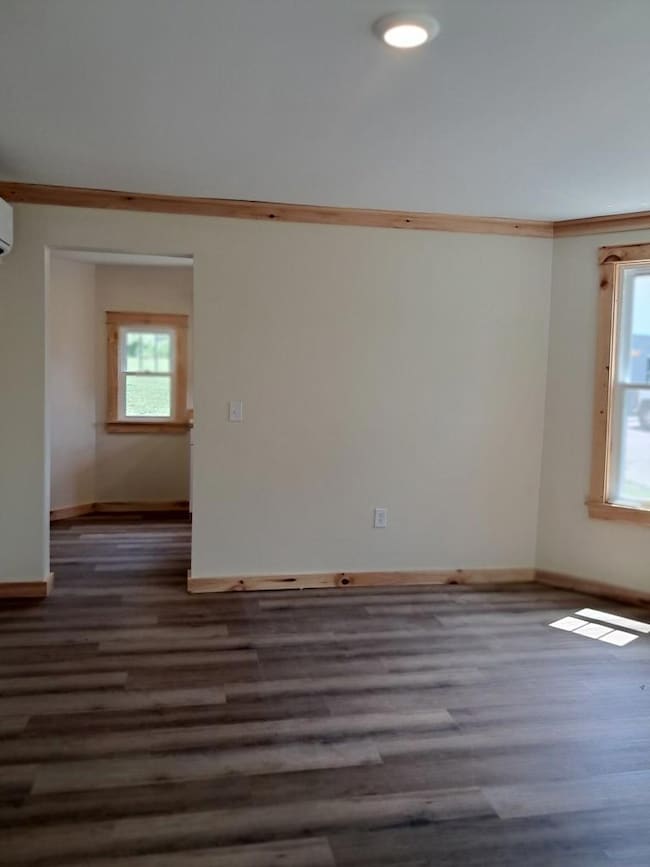 327 A 327 Sulphur Springs Rd, Chilhowie, VA 24319 - photo 4