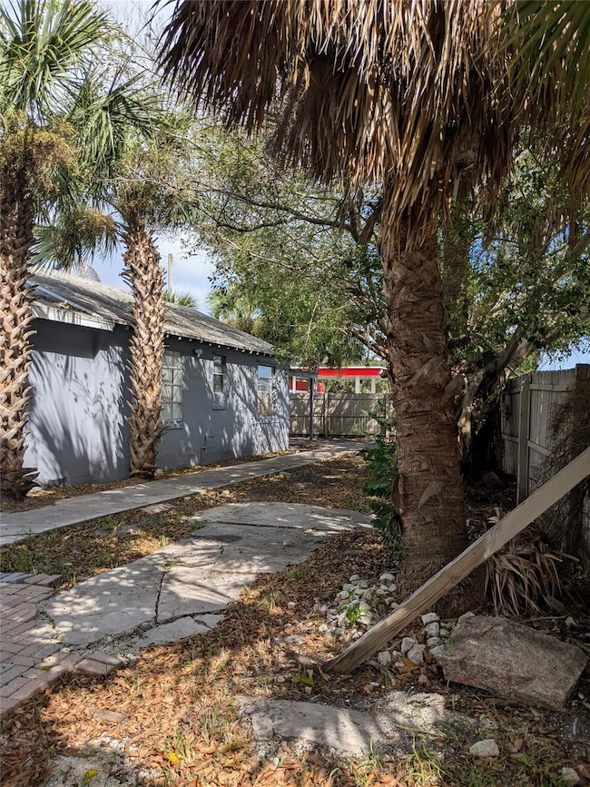 1110 Palm Beach Lakes Blvd, West Palm Beach, FL 33401 - photo 2