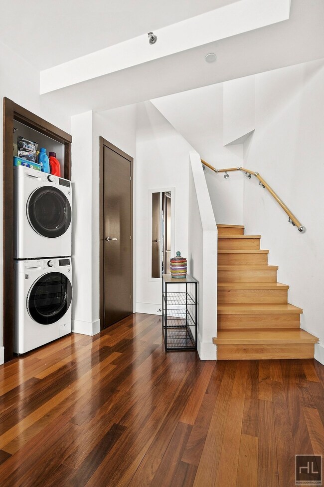 The Toren unit 3002, Brooklyn, NY 11201 - photo 5