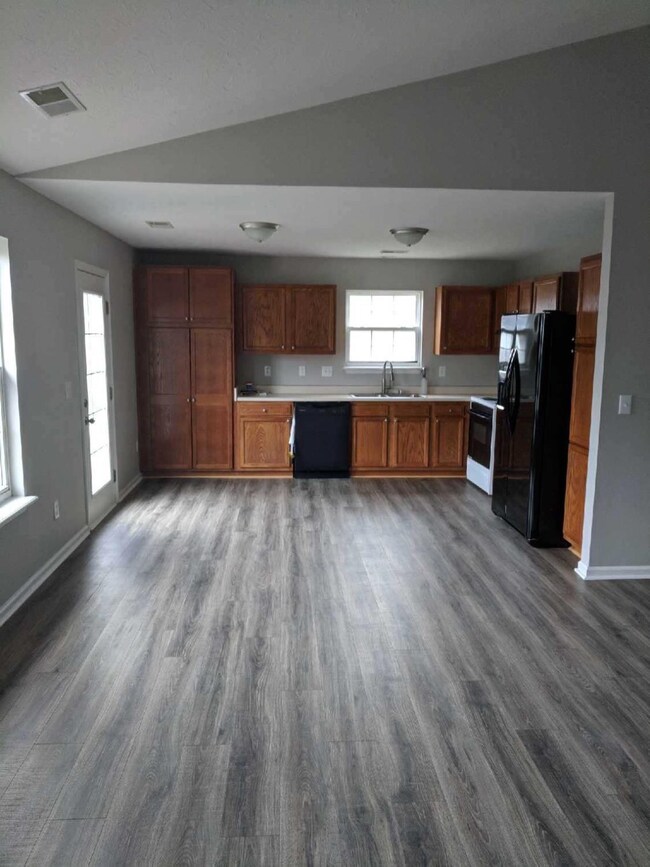 120 Hope Dr, Frankfort, KY 40601 - photo 3