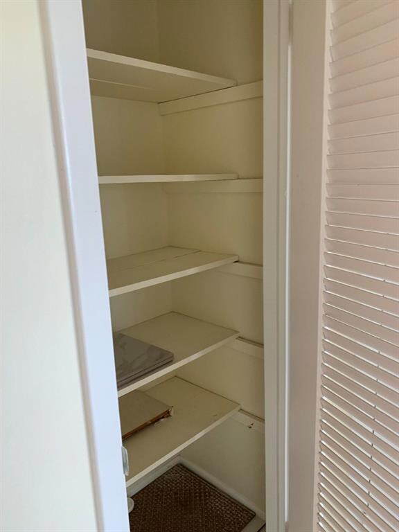 66 Coventry C, West Palm Beach, FL 33417 - photo 6