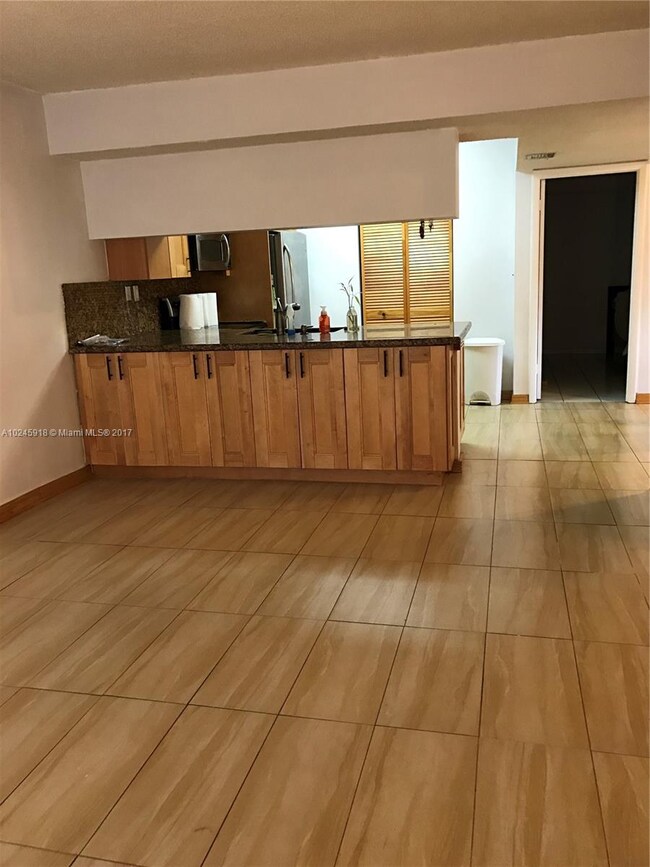 15401 SW 81st Cir Ln unit 15, Miami, FL 33193 - photo 5