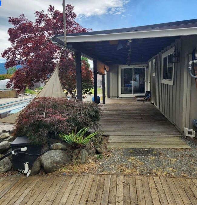 1399 NW Highland Ave, Grants Pass, OR 97526 - photo 7