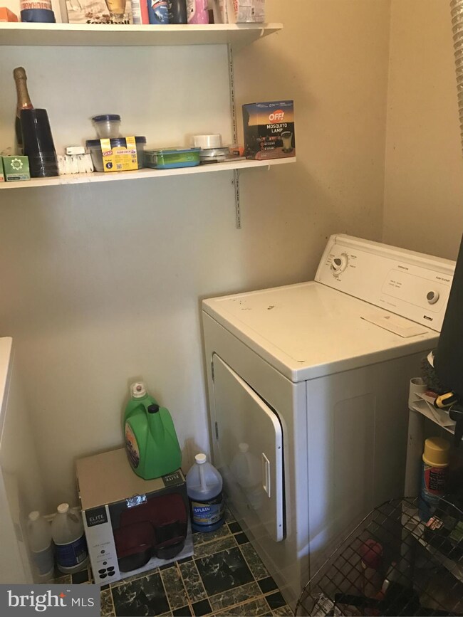 8774 Walutes Cir unit C, Alexandria, VA 22309 - photo 5