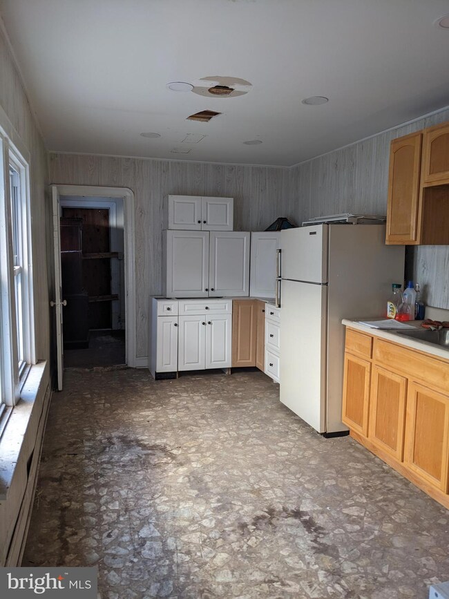 1248 Carl Miller Blvd, Camden, NJ 08104 - photo 3