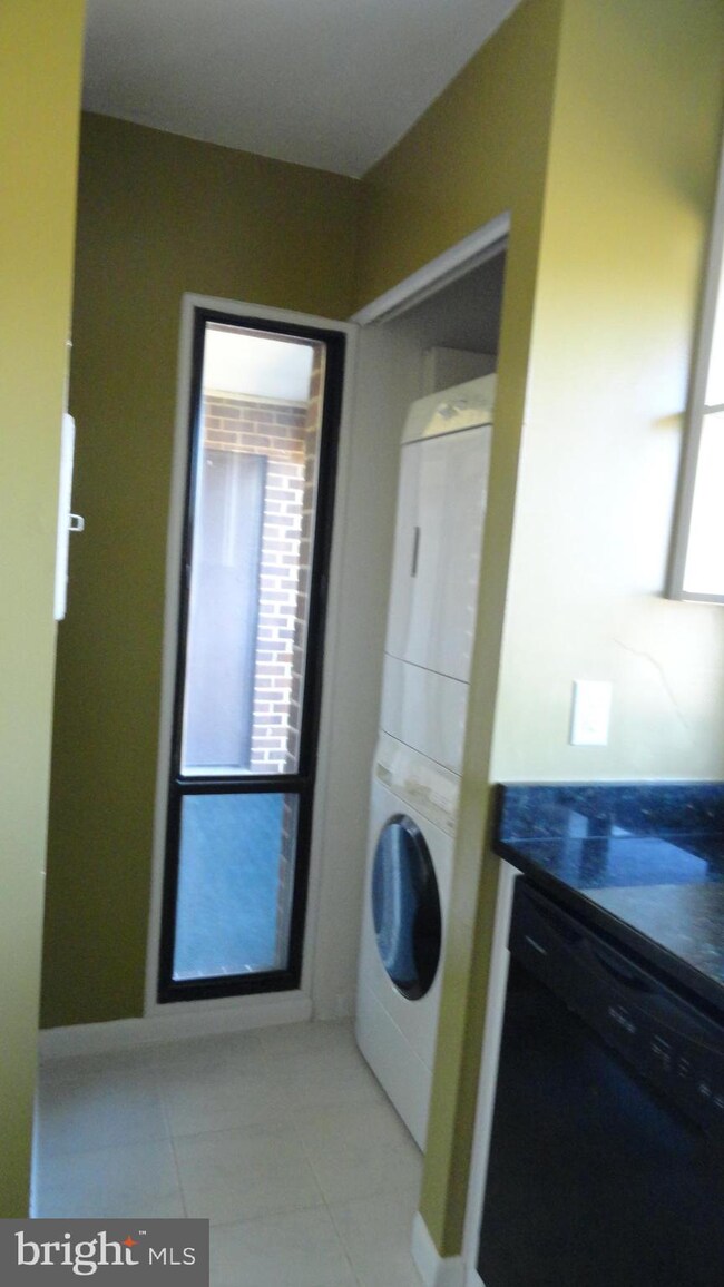 15613 Dorset Rd unit 302, Laurel, MD 20707 - photo 3