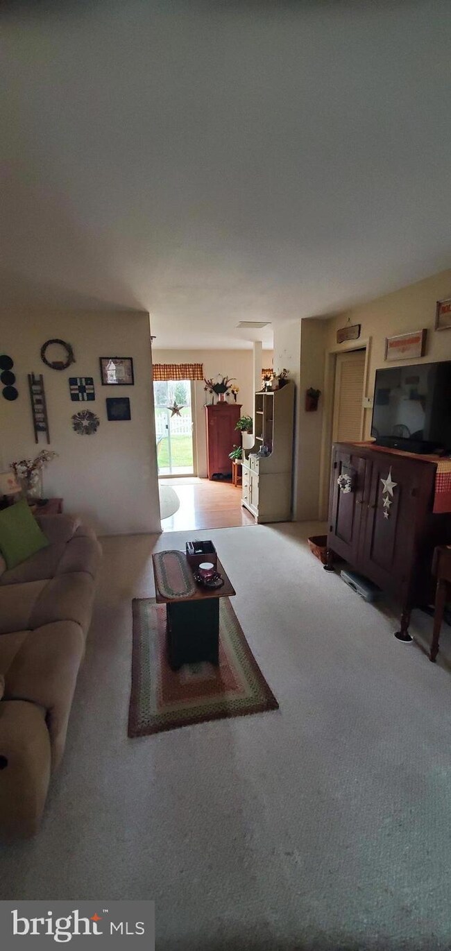 12 Chadwick Ct, Trenton, NJ 08691 - photo 3