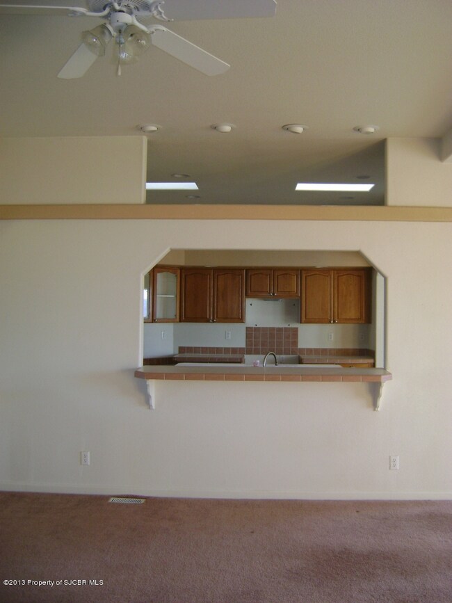 301 Goldenrod Ave, Farmington, NM 87401 - photo 4