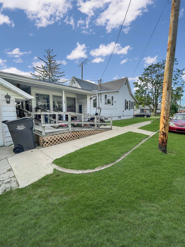 700 W Davis St, Hamlet, IN 46532 - photo 5