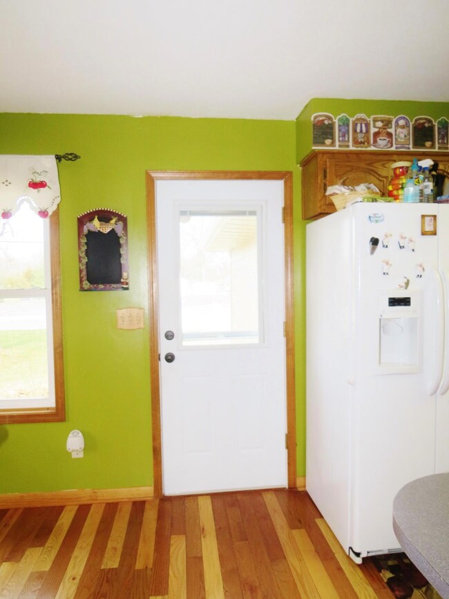 SIDE DOOR.JPG