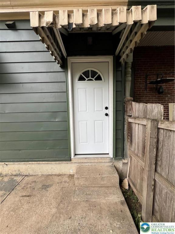 2nd Unit Entrance