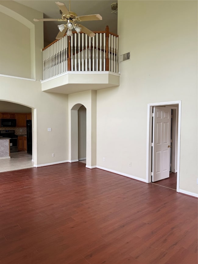 high ceiling familly room