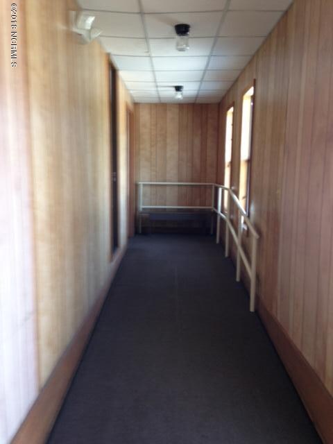 128 Memorial Dr, Jacksonville, NC 28546 - photo 4