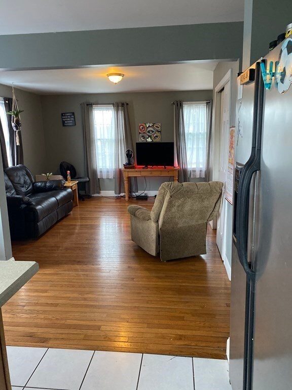 88 Canfield St, South Dartmouth, MA 02748 - photo 6