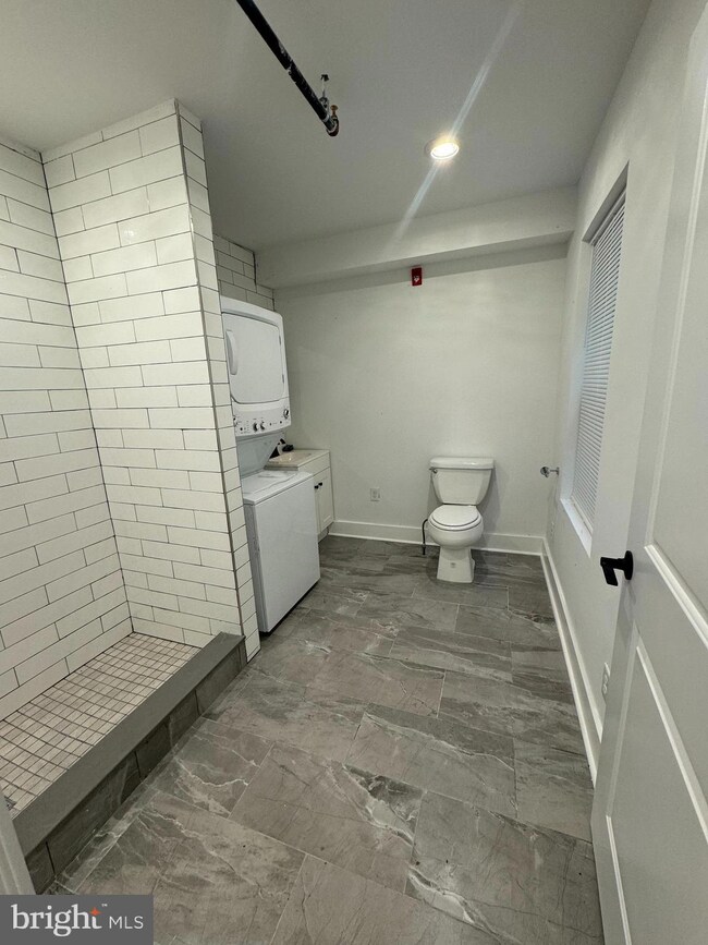2331 E Thompson St unit 1, Philadelphia, PA 19125 - photo 5