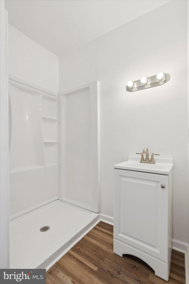 233 N Dupont St, Wilmington, DE 19805 - photo 7