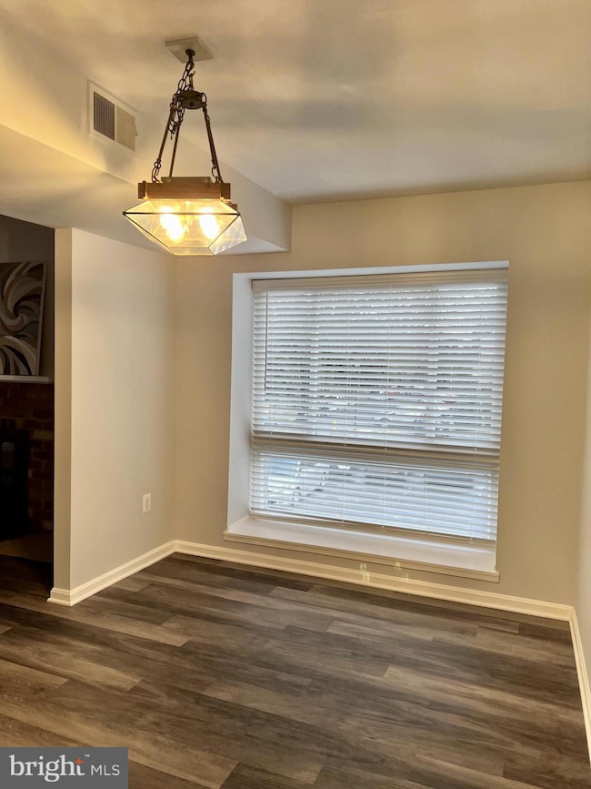 3703 Persimmon Cir, Fairfax, VA 22031 - photo 7