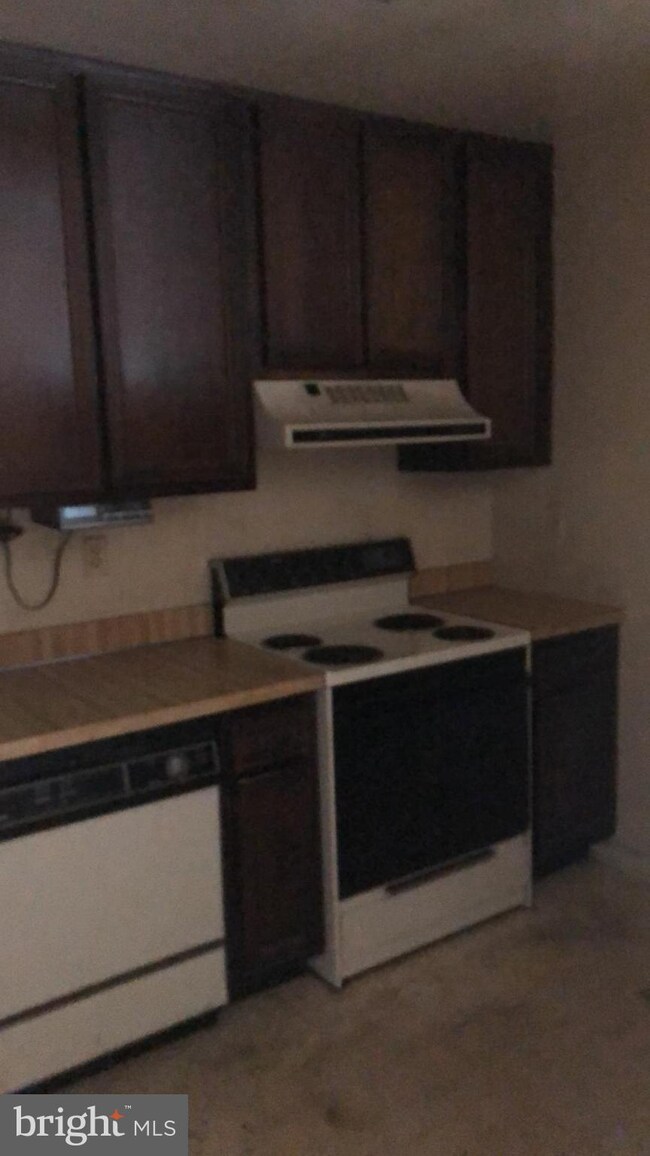 1446 Vineyard Ct, Crofton, MD 21114 - photo 6