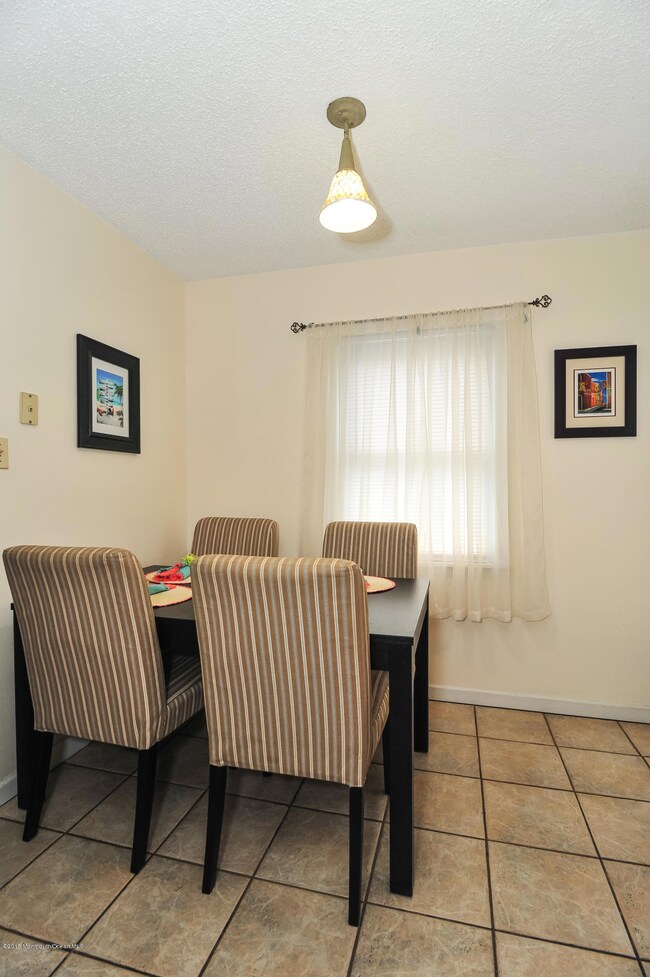 529 Alice Place unit 531, Woodbridge, NJ 07095 - photo 5
