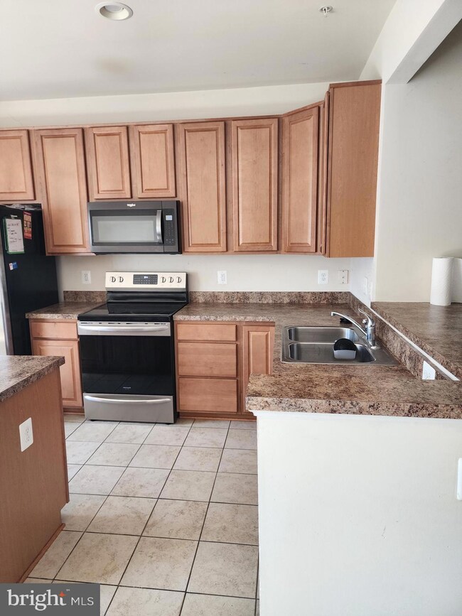 11845 Saint Linus Dr, Waldorf, MD 20602 - photo 6