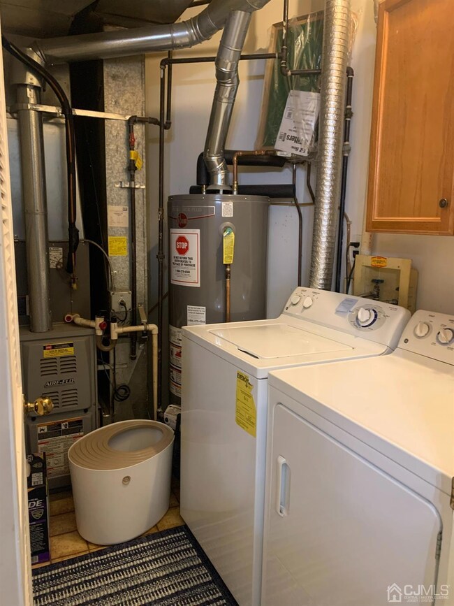 3151 Cypress Ct, Monmouth Junction, NJ 08852 - photo 7