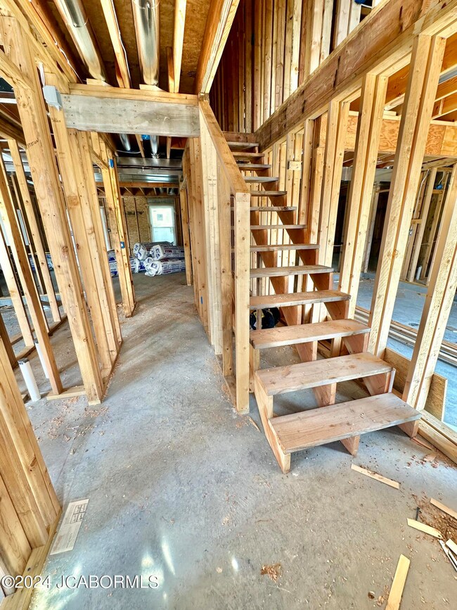 504 Doe Run unit A & B, Jefferson City, MO 65109 - photo 7