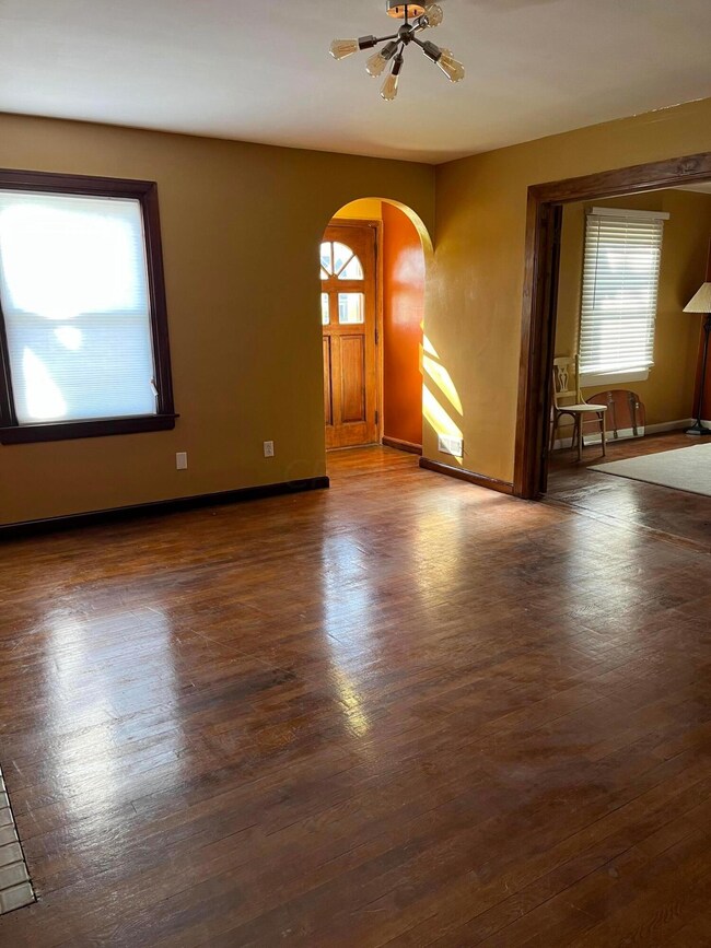 130 S James Rd, Columbus, OH 43213 - photo 5