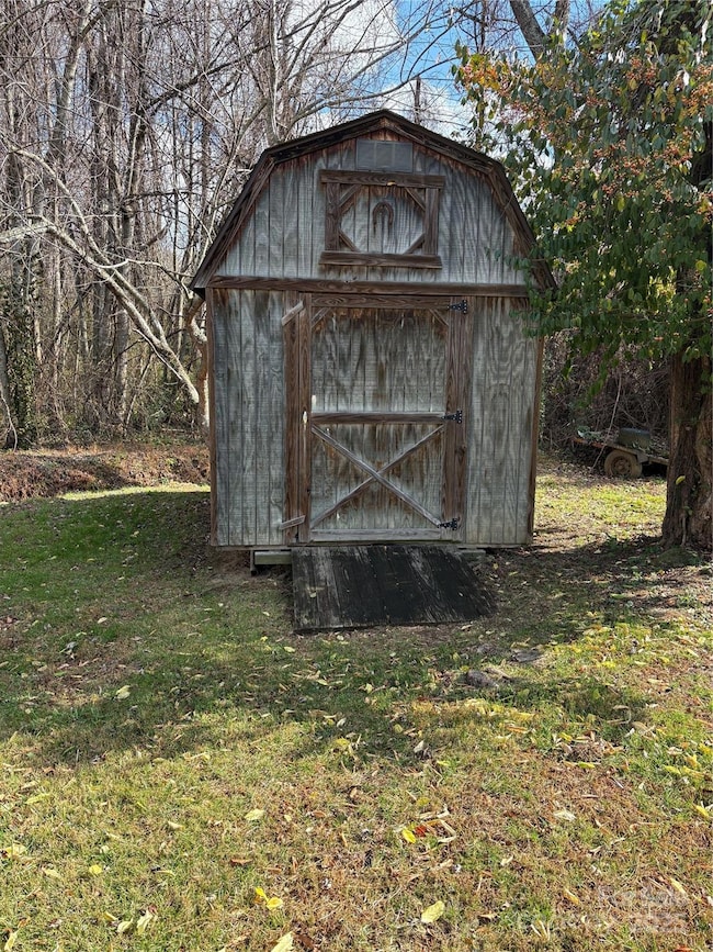 99999 Lytle Cove Rd, Black Mountain, NC 28711 - photo 6