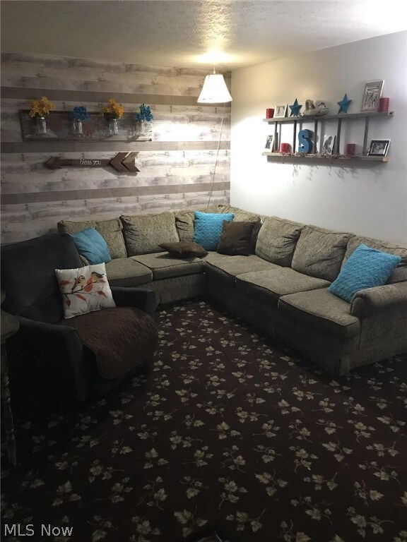 836 Community Rd, Sheffield Lake, OH 44054 - photo 6