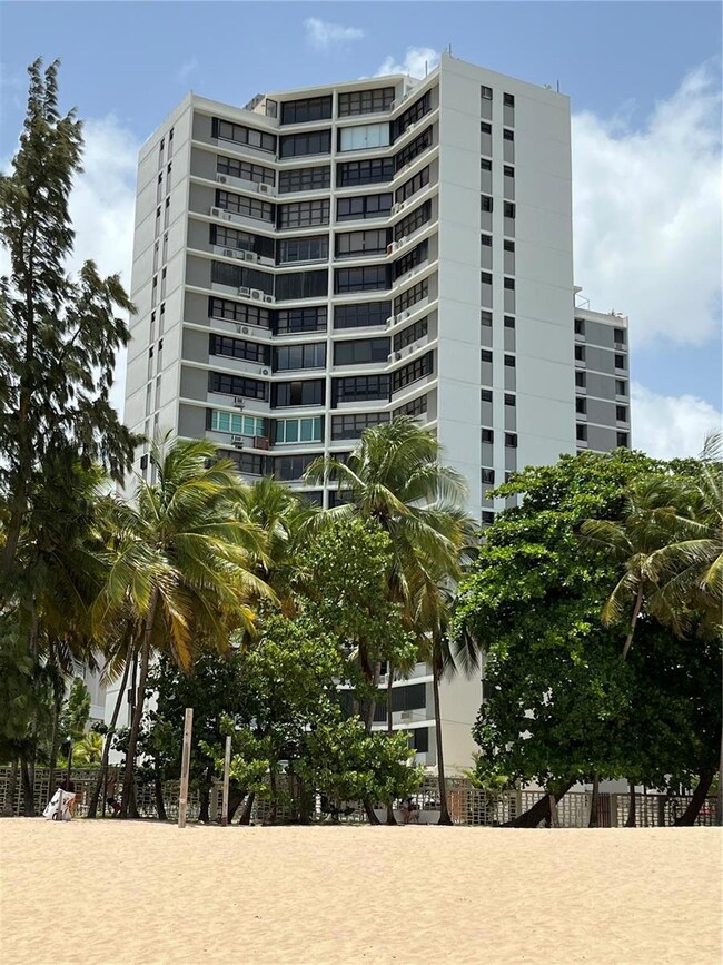 1calle taft Playa Grande unit 3A, Carolina, PR 00979 - photo 5