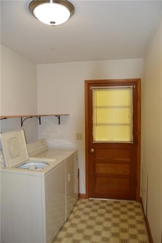 306 Charlotte Dr, Shelbyville, TN 37160 - photo 3