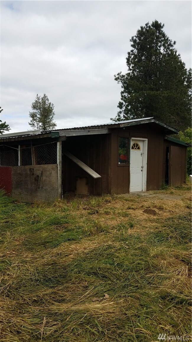 801 Tipsoo Loop N, Rainier, WA 98576 - photo 6