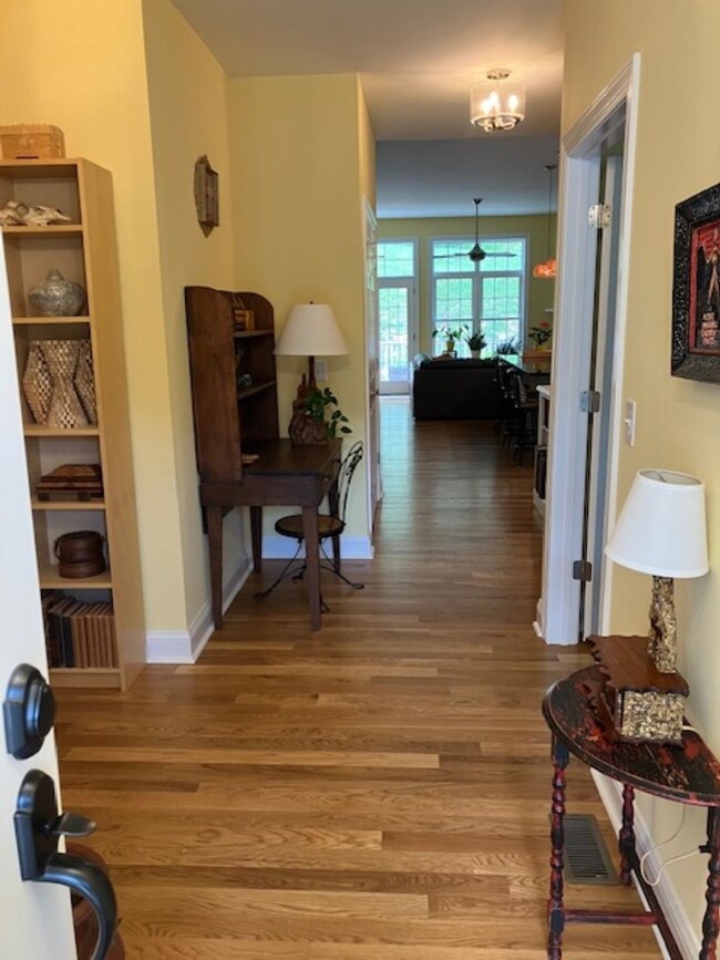 1203 Stocker St, Staunton, VA 24401 - photo 5