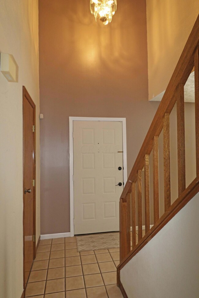 2-story Foyer