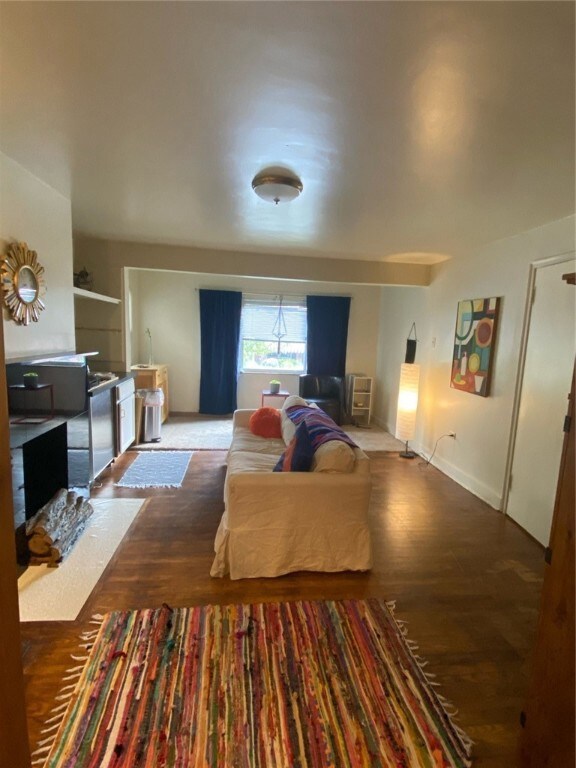 Room 101 First  floor flex space/hardwood floors e