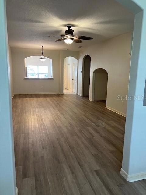 1140 Hillhurst Dr, Wesley Chapel, FL 33543 - photo 6