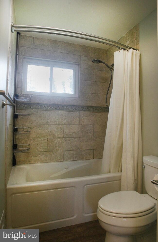 8409 Downey Dale Dr, Randallstown, MD 21133 - photo 5