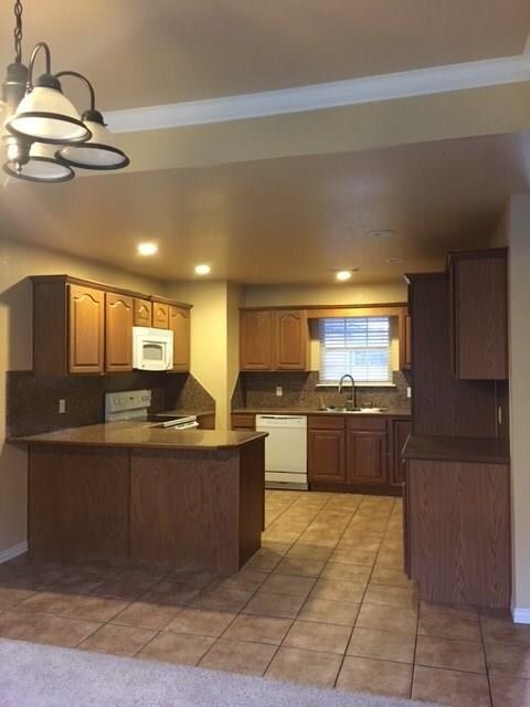 2402 Stonecrest Dr, Fayetteville, AR 72701 - photo 4