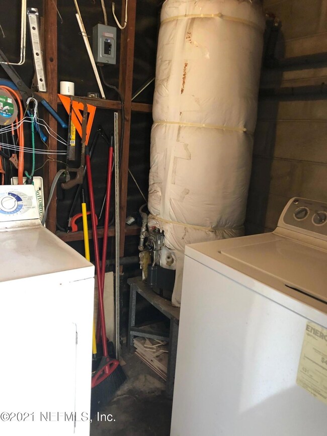 6871 Cinderella Rd, Jacksonville, FL 32210 - photo 4