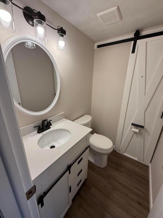 542 Clairbrook Ave unit 11, Columbus, OH 43228 - photo 3