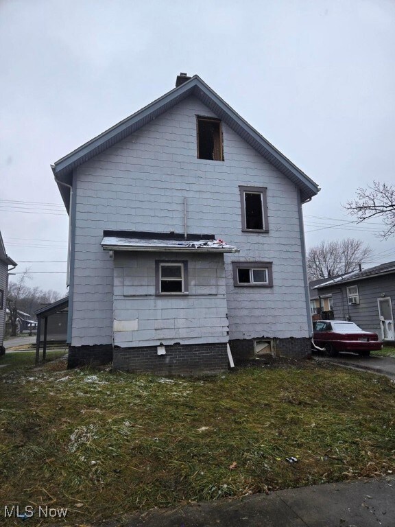 1640 Maple Ave NE, Canton, OH 44705 - photo 2