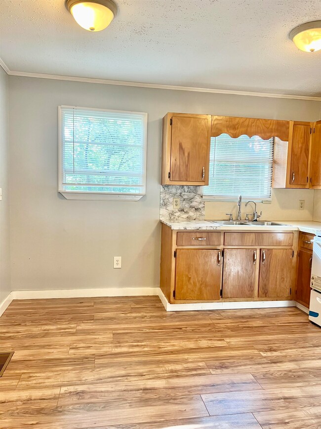 89 Stanley Dr, Crawfordville, FL 32327 - photo 7