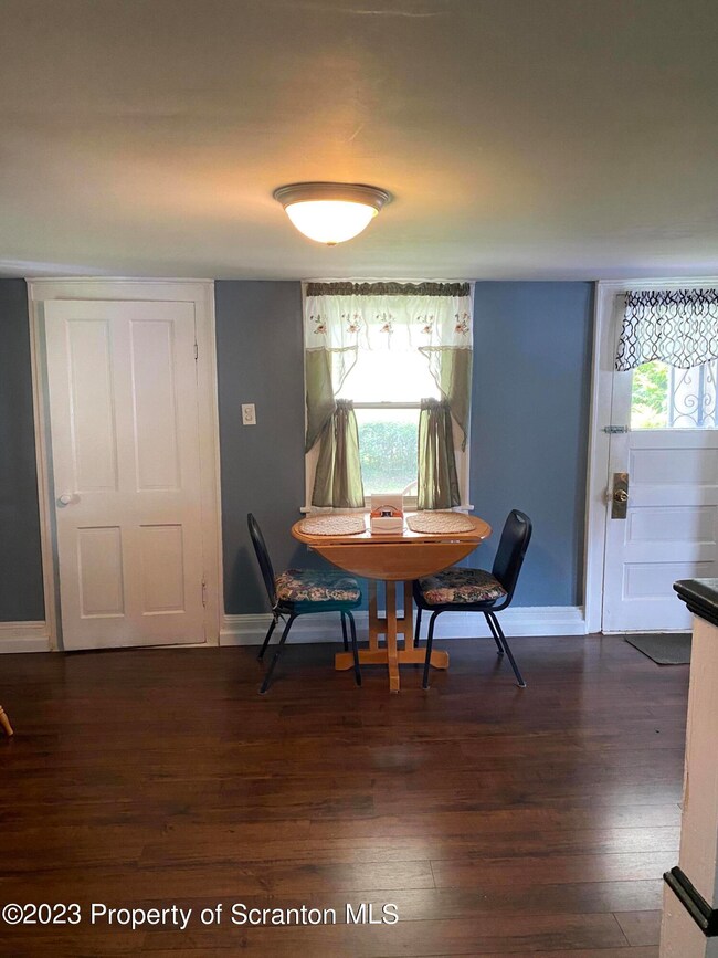 631 633 Hemlock St, Scranton, PA 18505 - photo 3