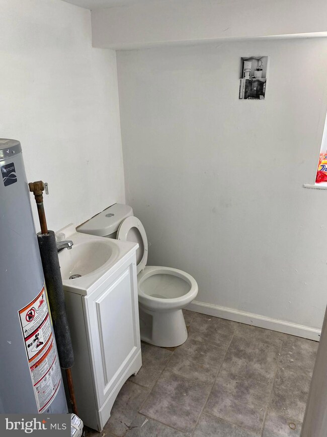 11 Tekening Way, Trenton, NJ 08690 - photo 6