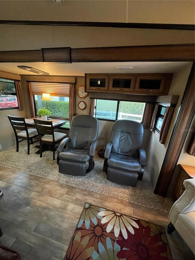 3175 NE 102nd Avenue Rd, Silver Springs, FL 34488 - photo 5