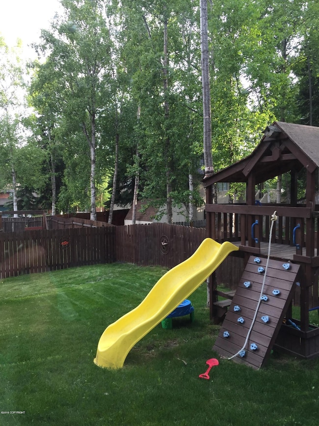 Carson Middleton Back Yard Fort
