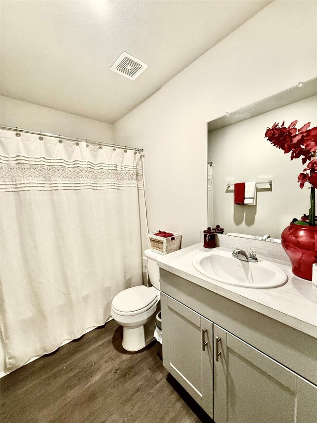 9921 Spring Creek Rd, Cleveland, TX 77327 - photo 7