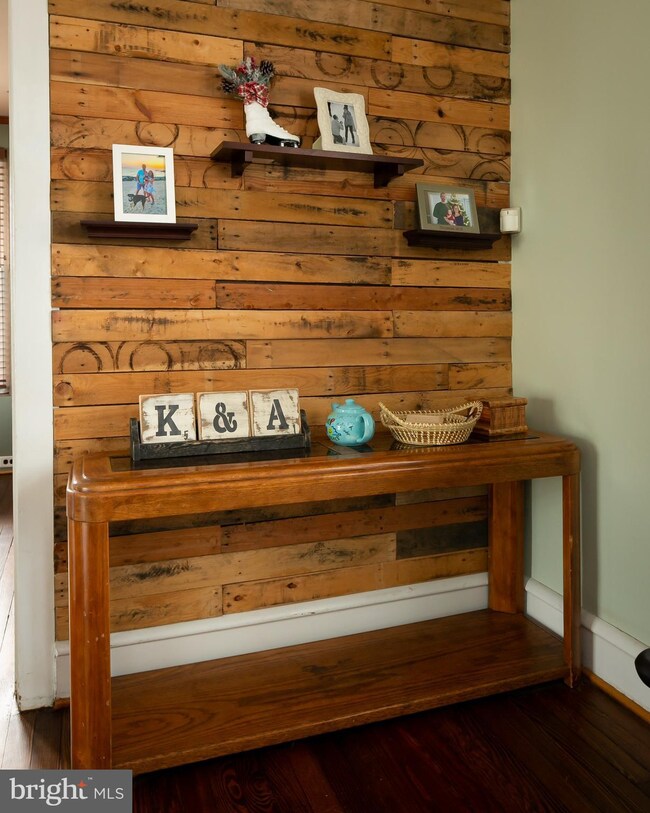 230 E Knight Ave, Collingswood, NJ 08108 - photo 5