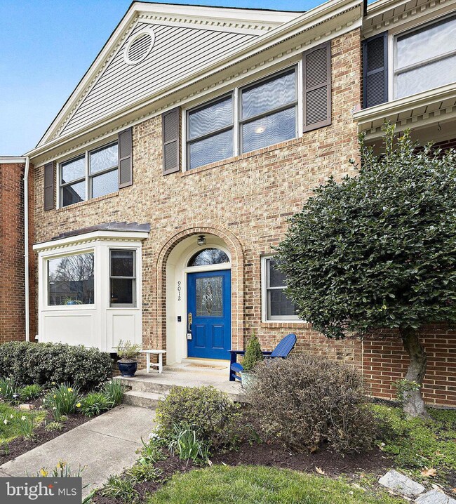 9012 Daum Ct, Springfield, VA 22153 - photo 2